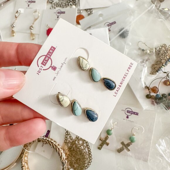 MEGA LOT Bundle of 48 Pieces of Jewelry - NWT! - Picture 7 of 16